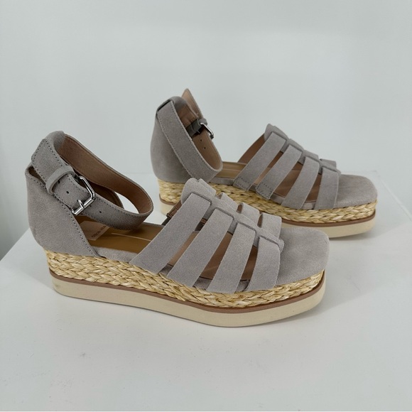 Dolce Vita Anora Suede Wedge in Light Grey size 8 Platform Sandals Ankle Strap - Picture 1 of 11